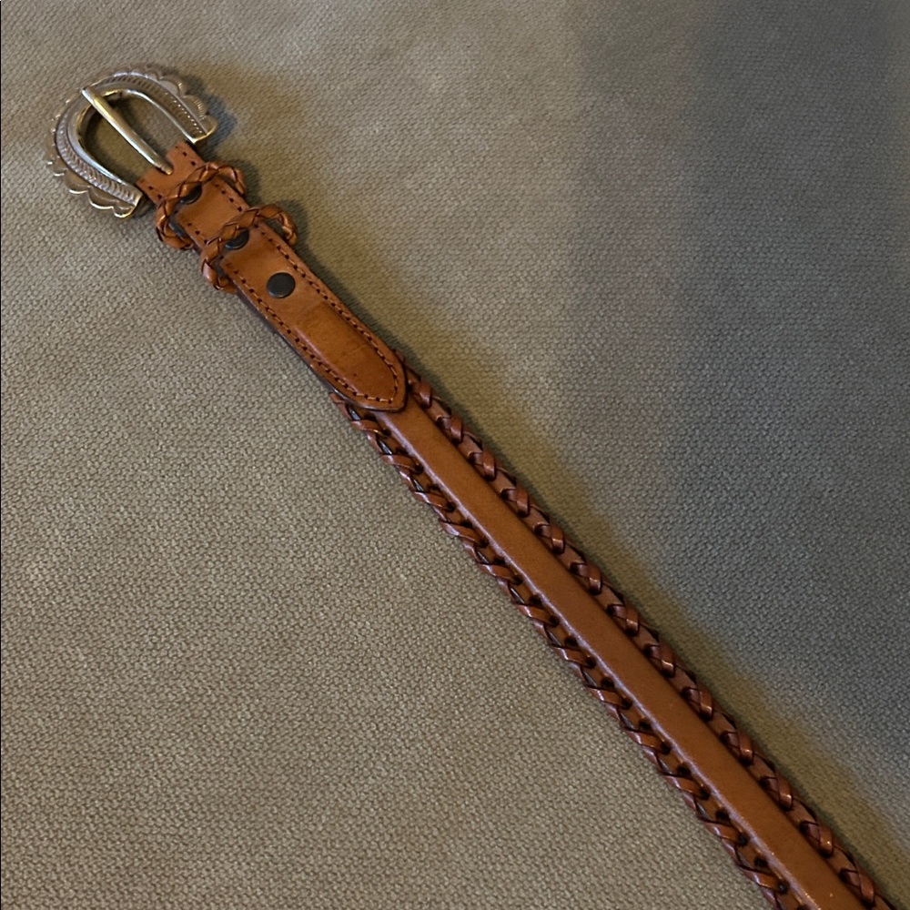 Justin Tan Leather Belt with Ornate Silver Buckle like new size 28 - Picture 4 of 7